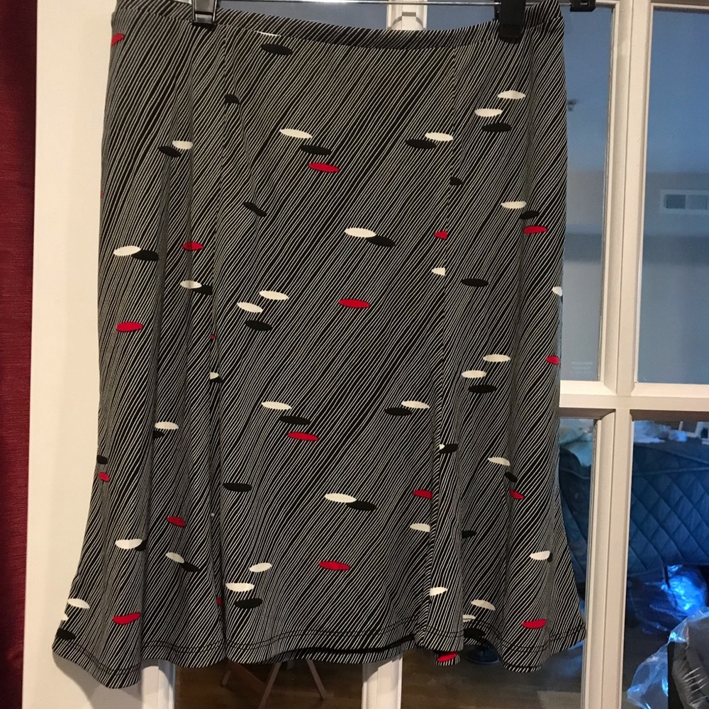 New York & company skirt set